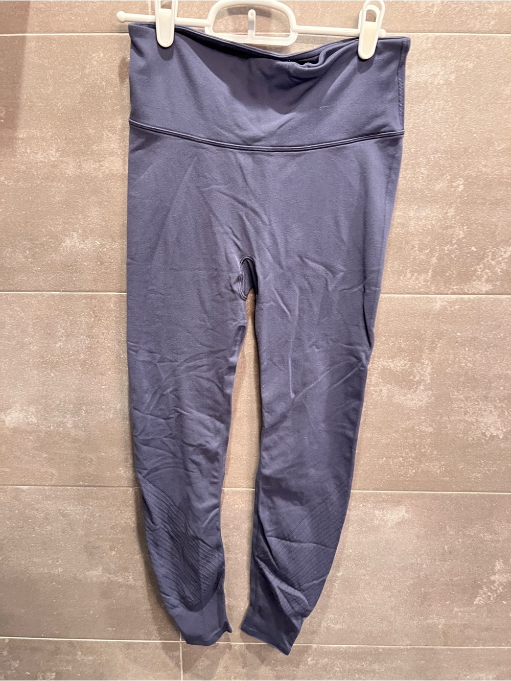 High-Waist Plum Active Leggings